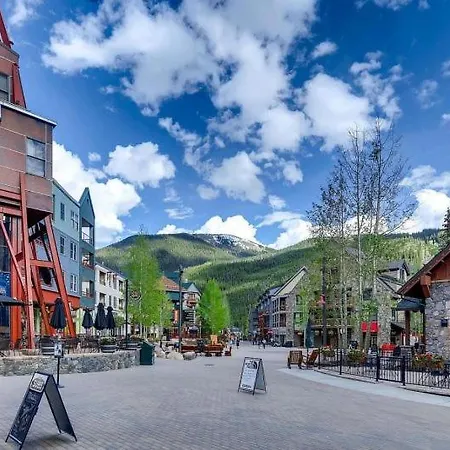 Luxury 1 Bedroom Mountain Condo In River Run Village With Expansive Mountain Views And Walking Distance To Ski Slopes